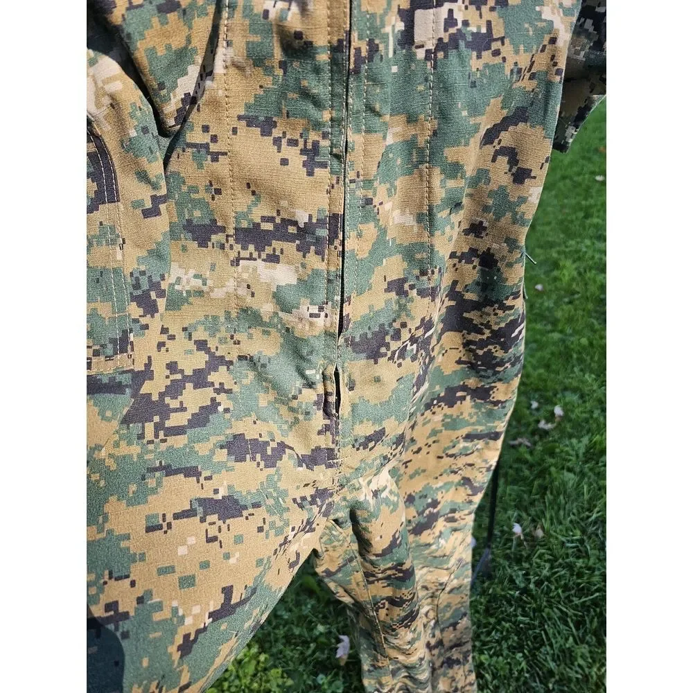 USMC Woodland Digital Camouflage Coveralls Flyers S.O.C. Sz M 28/P Regular‎